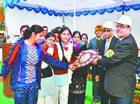 Meenakshi and Mohsin individual champion